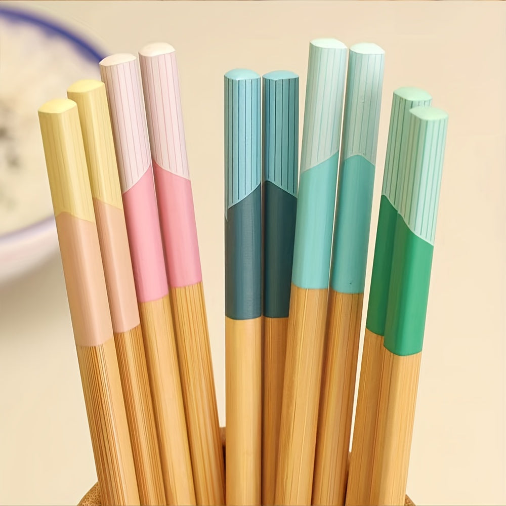 5 Pairs of Premium Bamboo Chopsticks - High-Temperature Resistant, Anti-Slip, Reusable, Lightweight, Dishwasher Safe, Easy to Clean, Kitchen Essentials for Healthy Eating