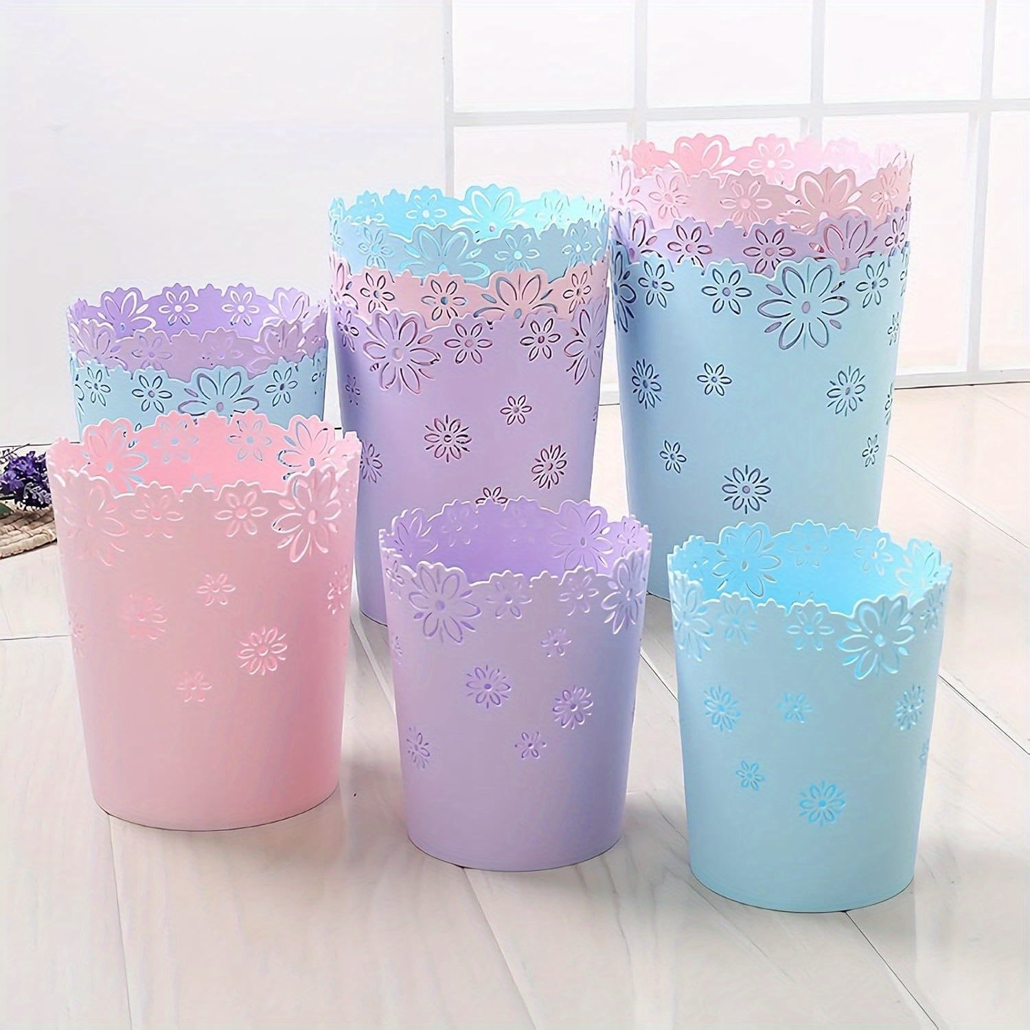 1pc Mini Wastebasket Small Trash can Office Plastic Garbage Can for Bathroom Vanity, Desktop, Office or Rooms